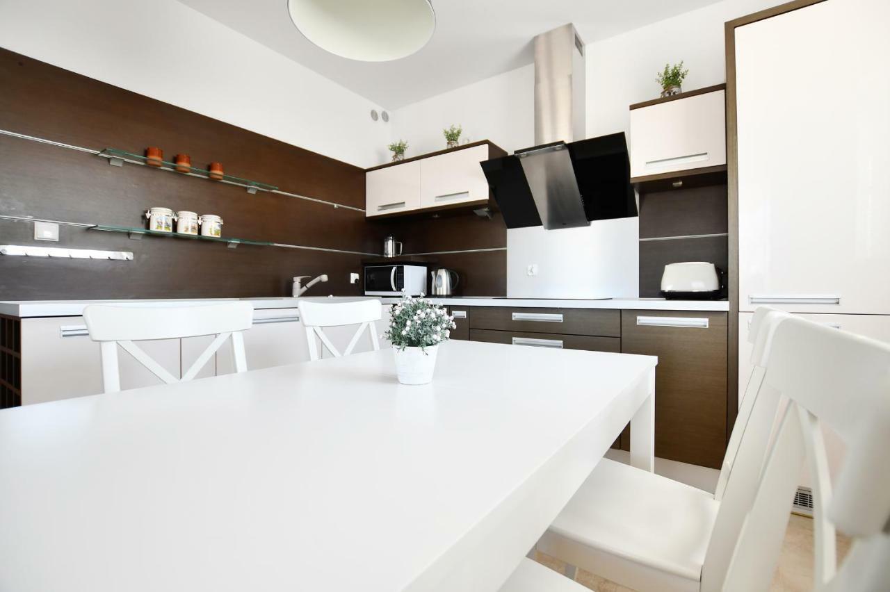 Apartamenty Navigator-Portowa 28 Kolobrzeg Dış mekan fotoğraf