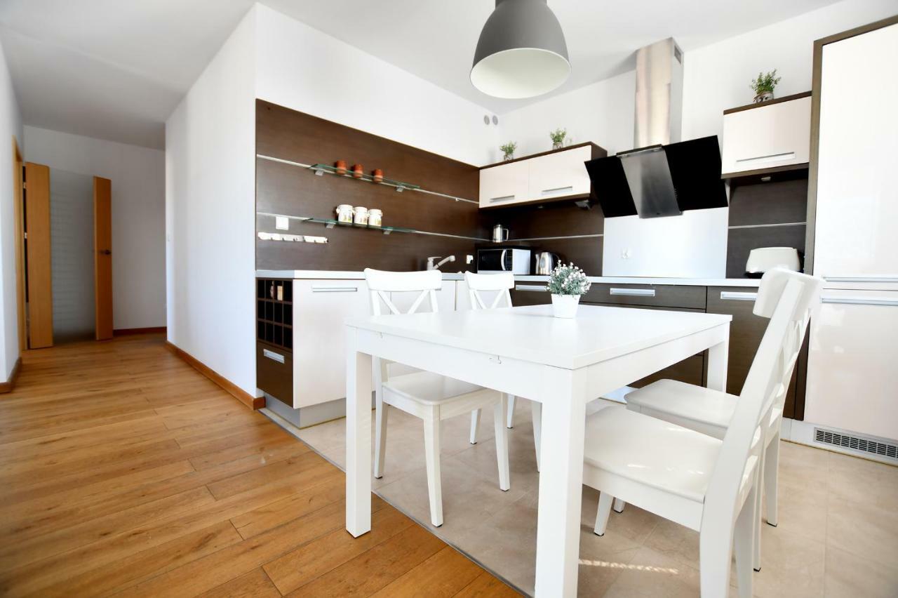 Apartamenty Navigator-Portowa 28 Kolobrzeg Dış mekan fotoğraf